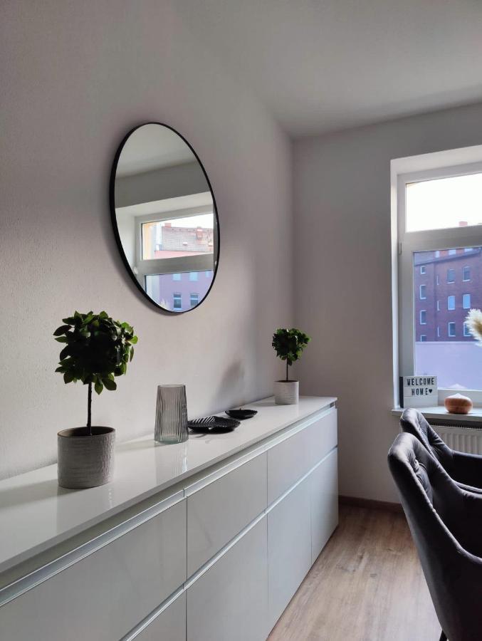 Neu Sanierte Wohnung Mit Balkon Und Stellplatz Ерфурт Екстер'єр фото