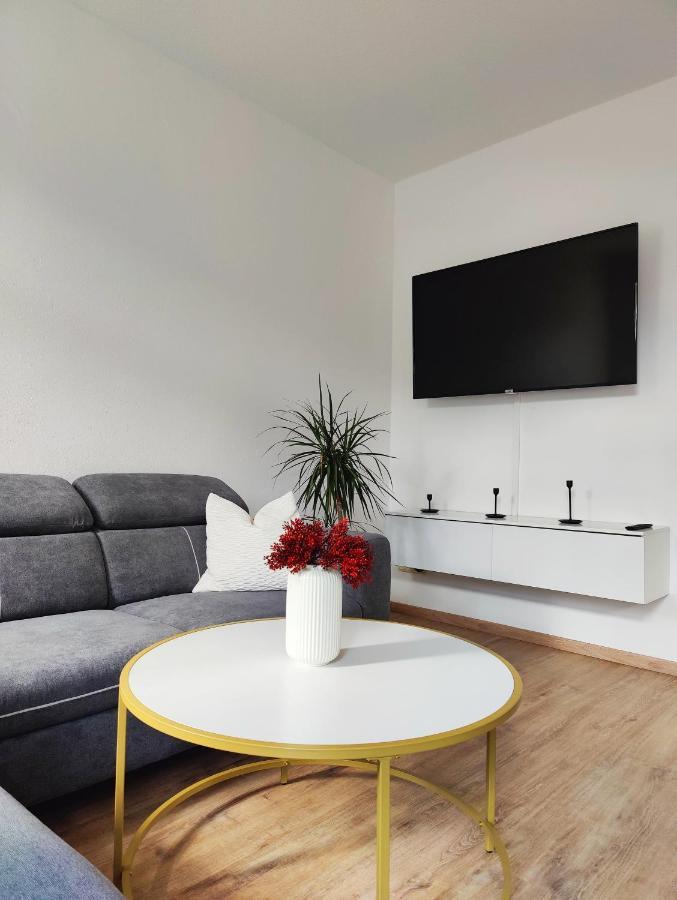 Neu Sanierte Wohnung Mit Balkon Und Stellplatz Ерфурт Екстер'єр фото